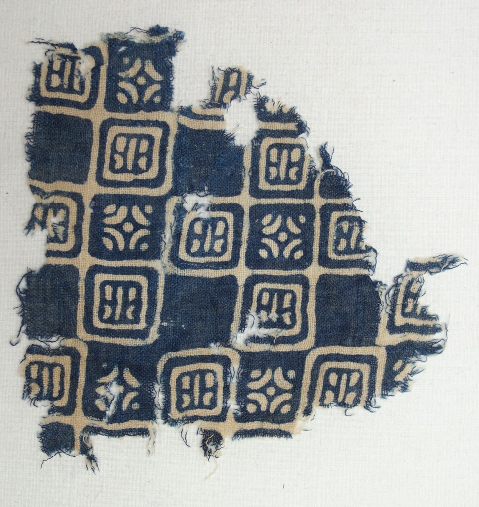 fragment of resist-dyed cotton from India, from Quseir al-Qadim