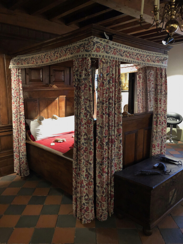recreation of chintz bed hangings