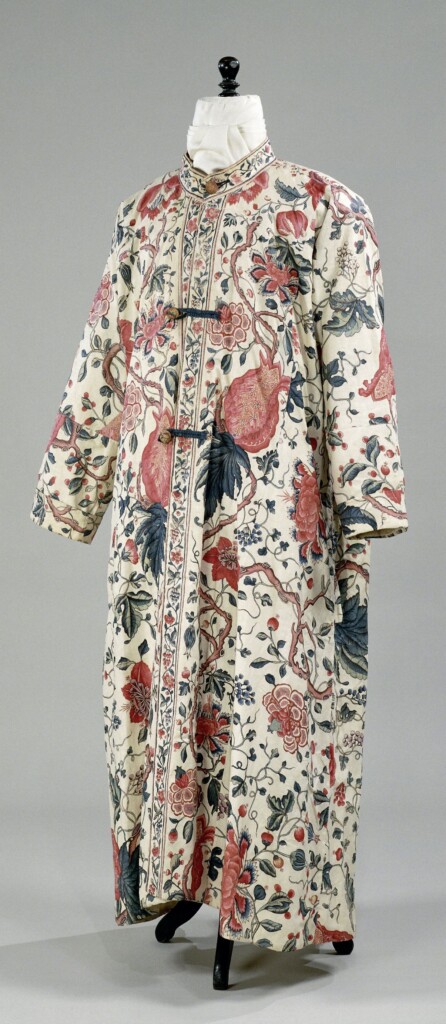 House robe of chintz in japonse rok style